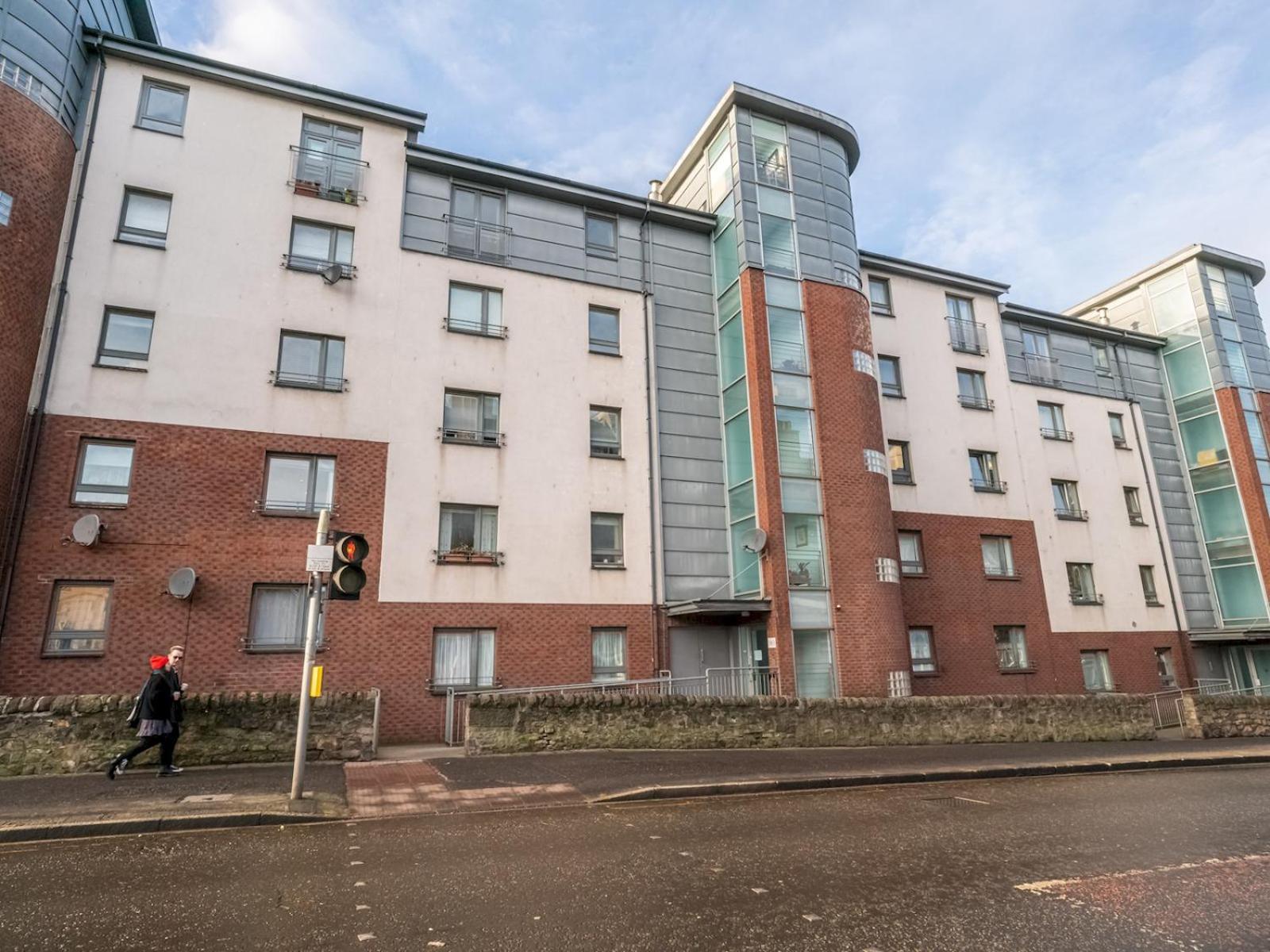 Apartamento Pass The Keys Cosy Edinburgh Flat Exterior foto